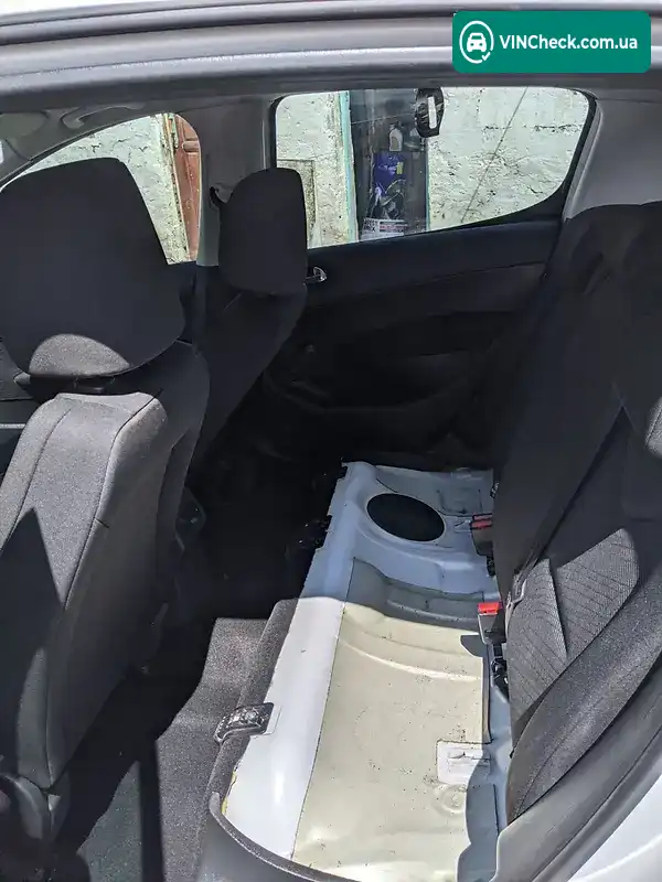 Peugeot 308 2010, фото з оголошення 2 з 7, VIN VF34C8FR0AY108879