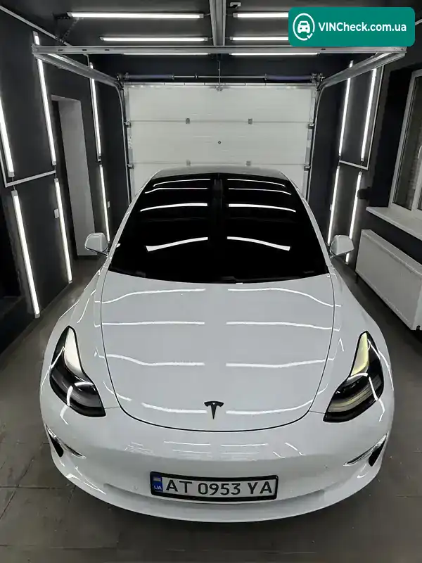 Tesla Model 3 2020, фото з оголошення, VIN 5YJ3E1EBXLF746525
