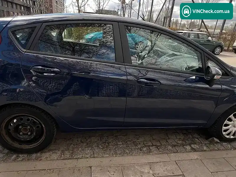 Ford Fiesta 2016, фото з оголошення 2 з 9, VIN WF0DXXGAKDGS39280