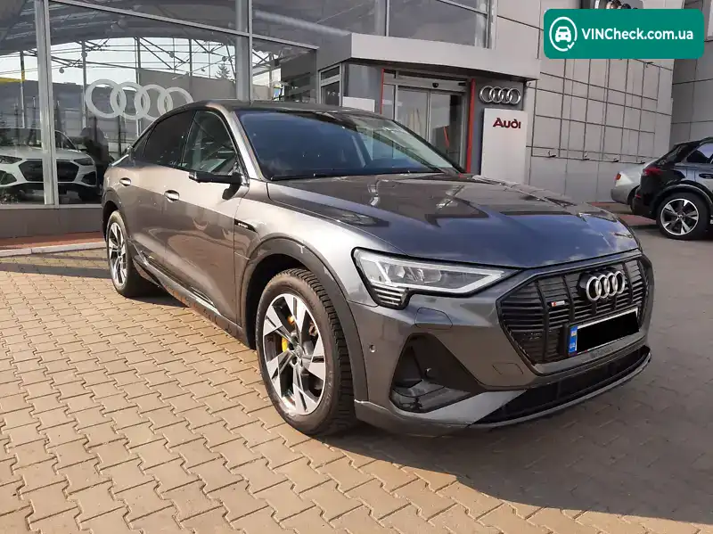 Audi e-tron 2020, фото з оголошення 2 з 20, VIN WAUZZZGE7LB039273