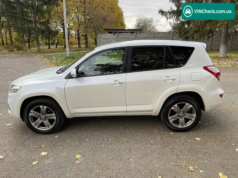 Toyota RAV4 2010, фото з оголошення 2 з 20, VIN JTMBB31V70D067539