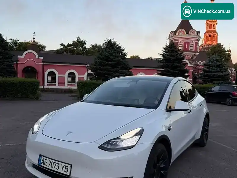 Tesla Model Y 2022, фото з оголошення 2 з 20, VIN 7SAYGDEE3PF615716