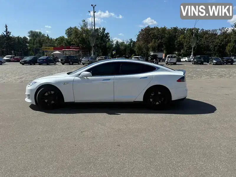 Tesla Model S 2015, фото з оголошення 2 з 14, VIN 5YJSA1E2XFF110683