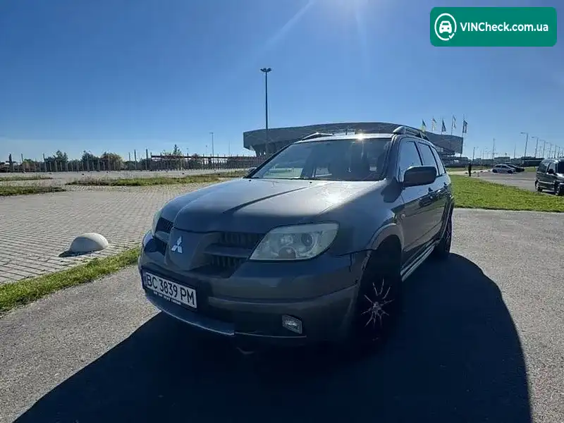 Mitsubishi Outlander 2004, фото з оголошення 1 з 20, VIN JMBXRCU5W5U003112