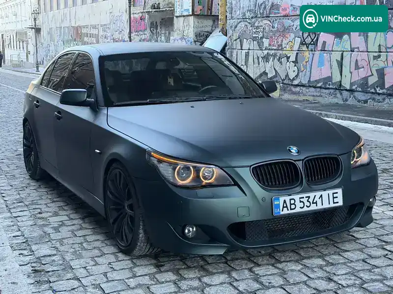 BMW 5 Series 2004, фото з оголошення 2 з 20, VIN WBANC71080B659045