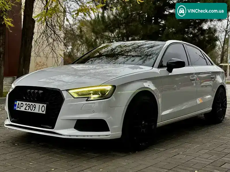 Audi A3 2018, фото з оголошення 2 з 20, VIN WAUZZZ8V5J1060639