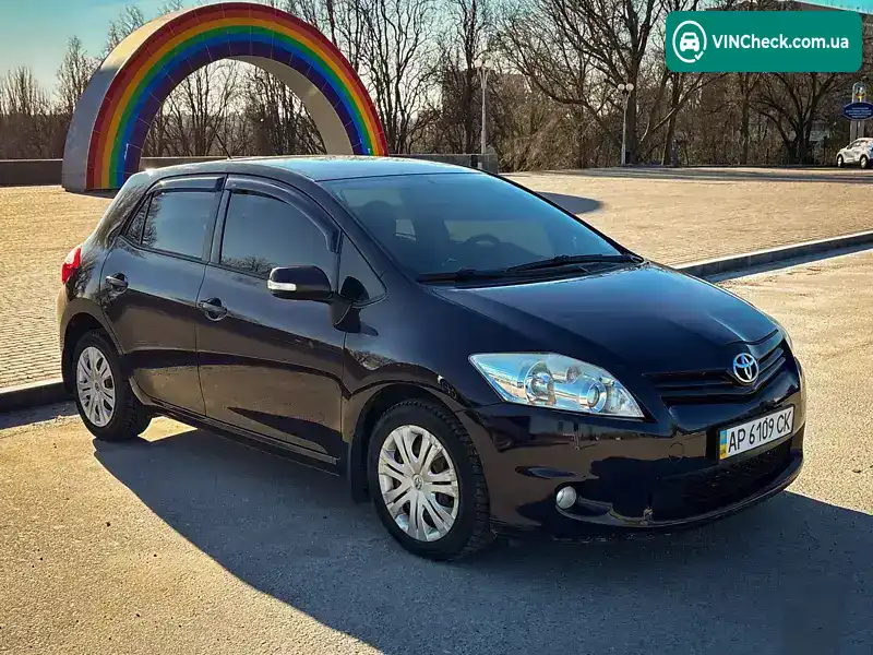 Toyota Auris 2010, фото з оголошення 1 з 21, VIN NMTKU56E70R059455