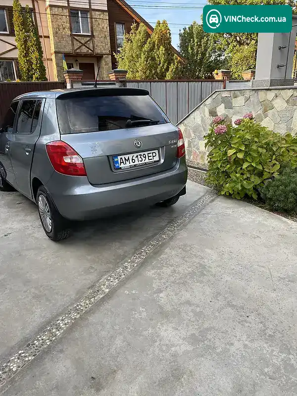 Skoda Fabia 2012, фото з оголошення 2 з 14, VIN Y6UEC45J3CB502967
