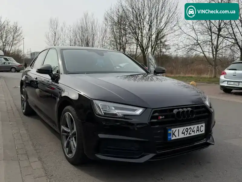 Audi A4 2019, фото з оголошення 1 з 21, VIN WAUGMAF48KN017232