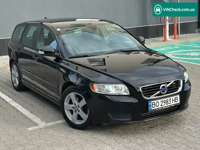 Volvo V50 2011, фото з оголошення 1 з 20, VIN YV1MW84E1B2606810