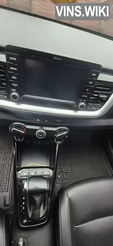 Kia Stonic 2017, фото з оголошення 2 з 8, VIN KNADB815GJS109809