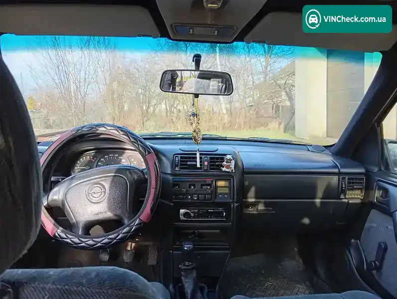 Opel Vectra 1994, фото з оголошення 1 з 5, VIN W0L000087R1074100