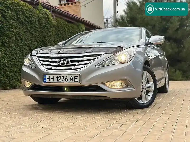 Hyundai Sonata 2010, фото з оголошення 2 з 20, VIN KMHEC41CBBA187586