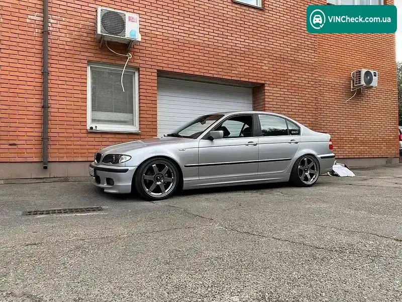 BMW 3 Series 2004, фото з оголошення 2 з 20, VIN WBAAY710X0FZ61655