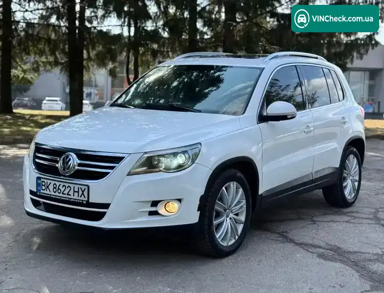 Volkswagen Tiguan 2011, фото з оголошення 1 з 21, VIN WVGAV7AX6BW538322