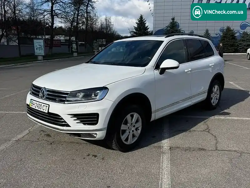 Volkswagen Touareg 2017, фото з оголошення 1 з 20, VIN WVGZZZ7PZHD038081