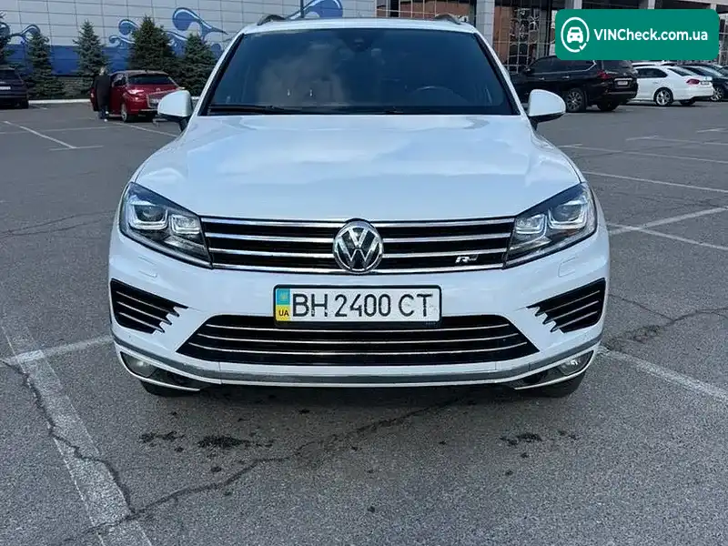 Volkswagen Touareg 2017, фото з оголошення 2 з 20, VIN WVGZZZ7PZHD038081