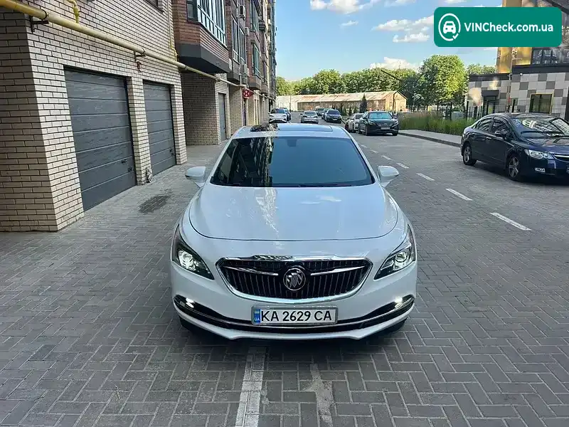 Buick LaCrosse 2018, фото з оголошення 2 з 21, VIN 1G4ZP5SZ2JU139130
