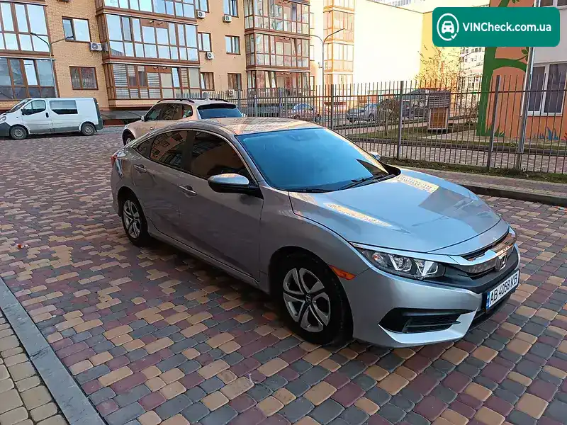 Honda Civic 2018, фото з оголошення 2 з 16, VIN 19XFC2F51JE209515