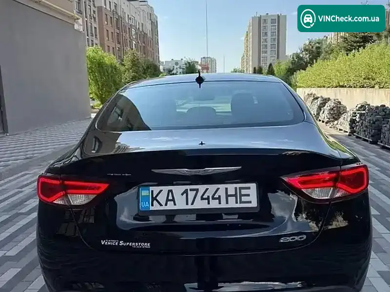 Chrysler 200 2016, фото з оголошення 2 з 11, VIN 1C3CCCAB1GN174022