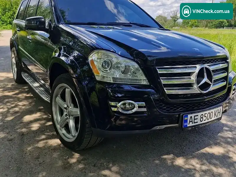 Mercedes-Benz GL-Class 2008, фото з оголошення 2 з 10, VIN 4JGBF86E28A422409