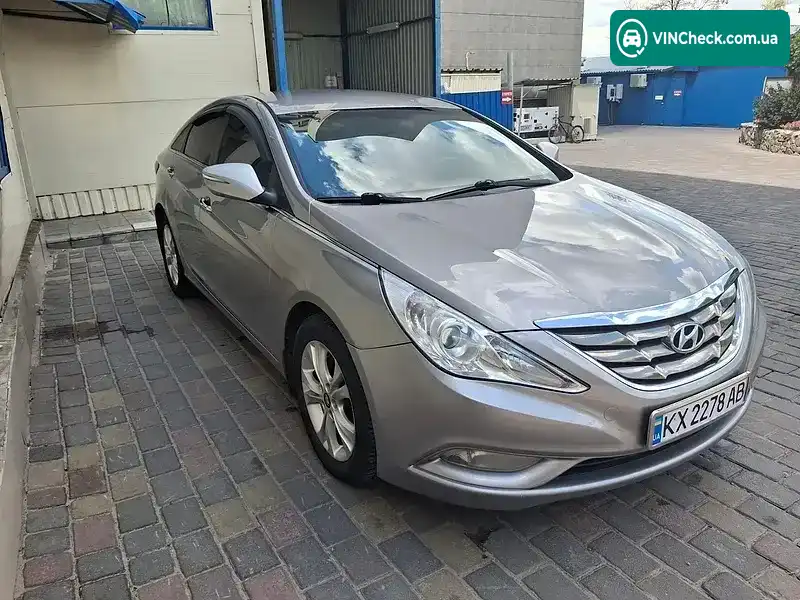 Hyundai Sonata 2011, фото з оголошення 2 з 16, VIN KMHEC41CBBA241159