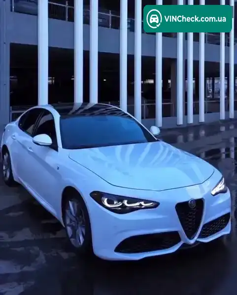 Alfa Romeo Giulia 2022, фото з оголошення 1 з 21, VIN ZARFAMBN5N7659624