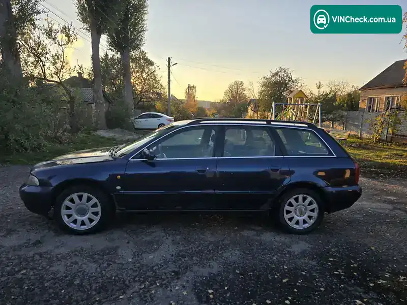 Audi A4 1997, фото з оголошення 2 з 16, VIN WAUZZZ8DZVA136688