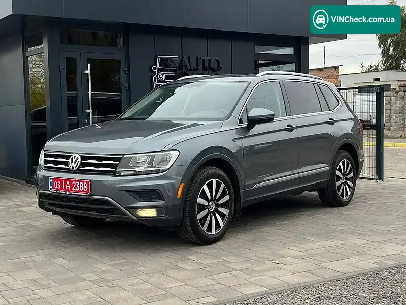 Volkswagen Tiguan 2018, фото з оголошення 2 з 20, VIN 3VV3B7AX0JM023547