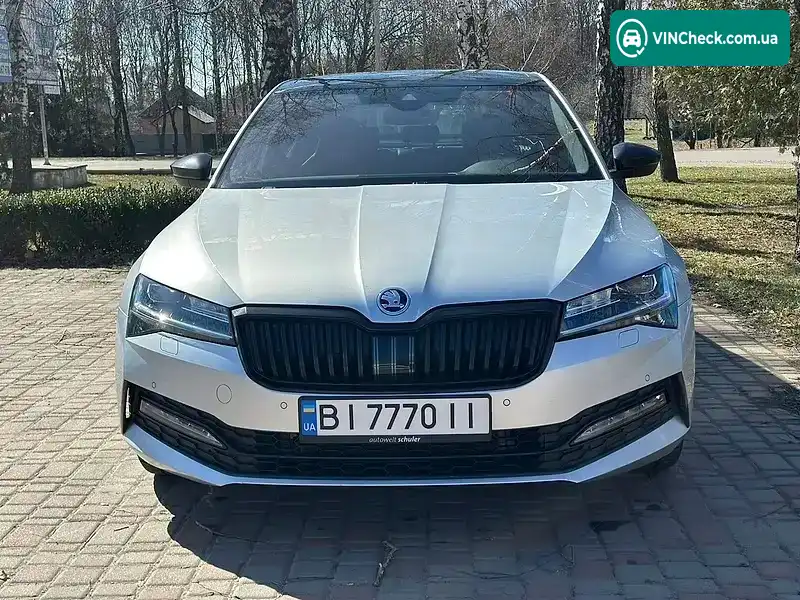Skoda Superb 2019, фото з оголошення 2 з 17, VIN TMBAJ7NP1L7032970