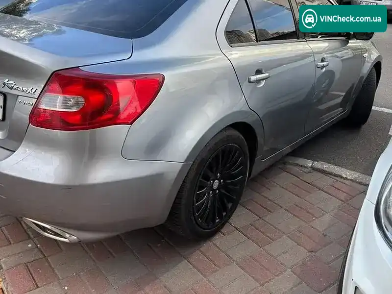Suzuki Kizashi 2011, фото з оголошення 2 з 3, VIN JS2RF9A34C6100032