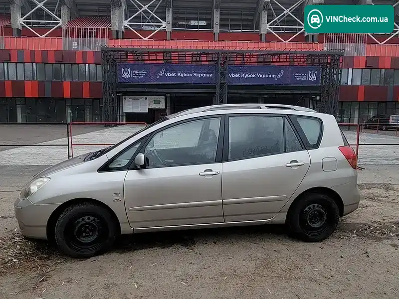 Toyota Corolla Verso 2003, фото з оголошення 2 з 10, VIN JTDEX28E300032549