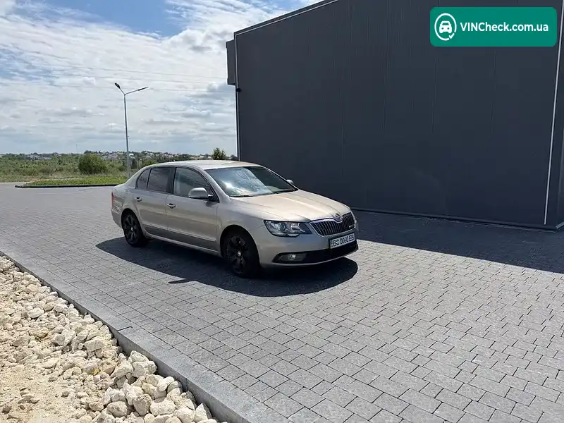Skoda Superb 2013, фото з оголошення 2 з 12, VIN TMBAJ73TXE9014037
