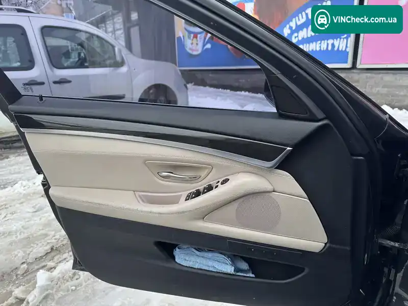BMW 5 Series 2011, фото з оголошення 2 з 20, VIN WBAFV31000DP48281