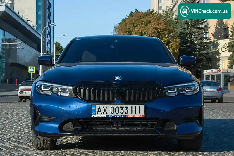 BMW 3 Series 2019, фото з оголошення 2 з 14, VIN 3MW5R1J08L8B04517