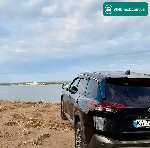 Nissan Rogue 2020, фото з оголошення 2 з 21, VIN 5N1AT3BA2MC683256