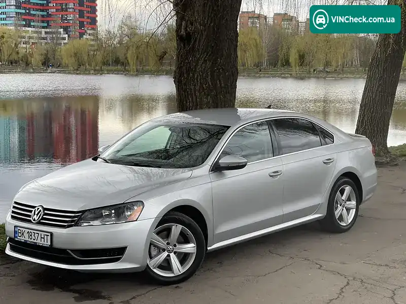 Volkswagen Passat 2012, фото з оголошення 1 з 20, VIN 1VWBP7A36CC048026