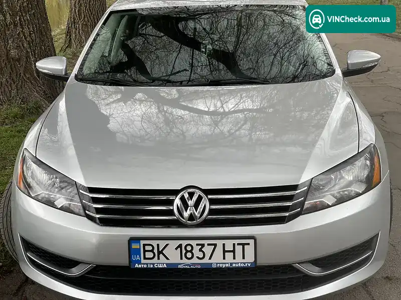 Volkswagen Passat 2012, фото з оголошення 2 з 20, VIN 1VWBP7A36CC048026