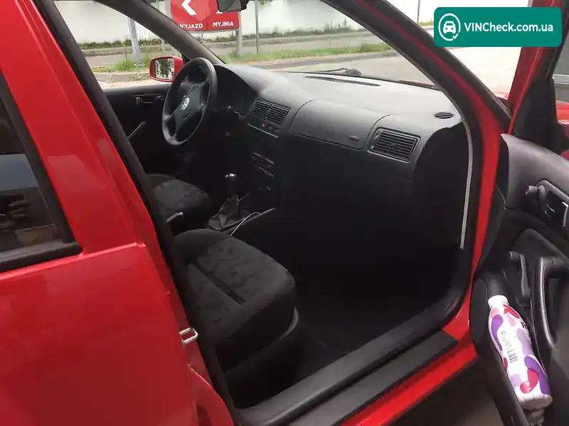 Volkswagen Golf 1999, фото з оголошення 2 з 7, VIN WVWZZZ1JZYD149245