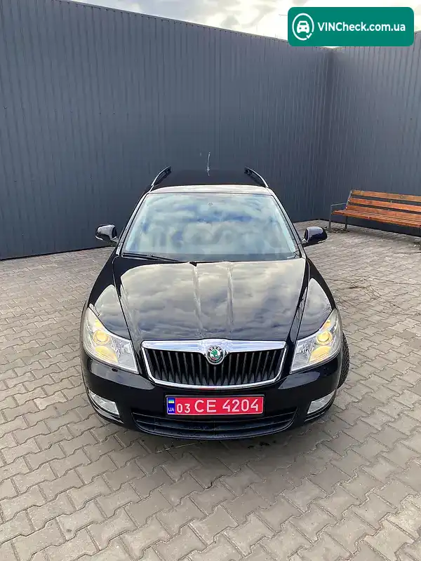 Skoda Octavia 2010, фото з оголошення 2 з 20, VIN TMBKK61Z4A2079939