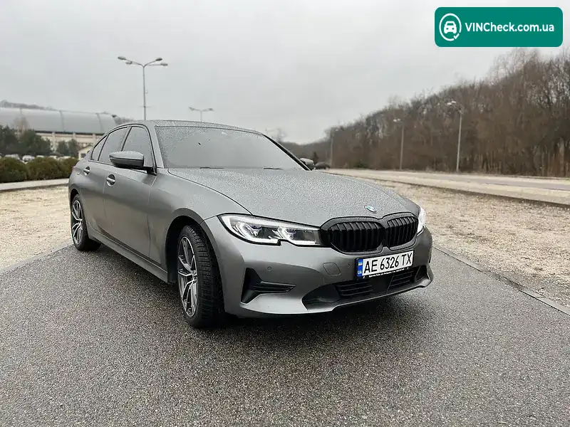 BMW 3 Series 2019, фото з оголошення 1 з 17, VIN WBA5R7C54KAJ87295