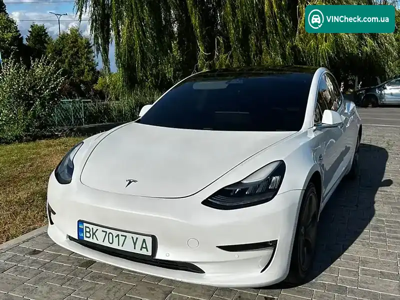 Tesla Model 3 2019, фото з оголошення 2 з 12, VIN 5YJ3E7EB7LF562498