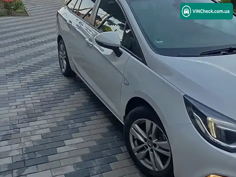 Opel Astra 2019, фото з оголошення 2 з 20, VIN W0VBD8EF1K8066852
