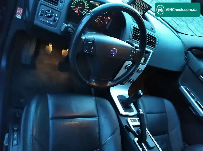 Volvo V50 2012, фото з оголошення 1 з 19, VIN YV1MW84F1C2669760
