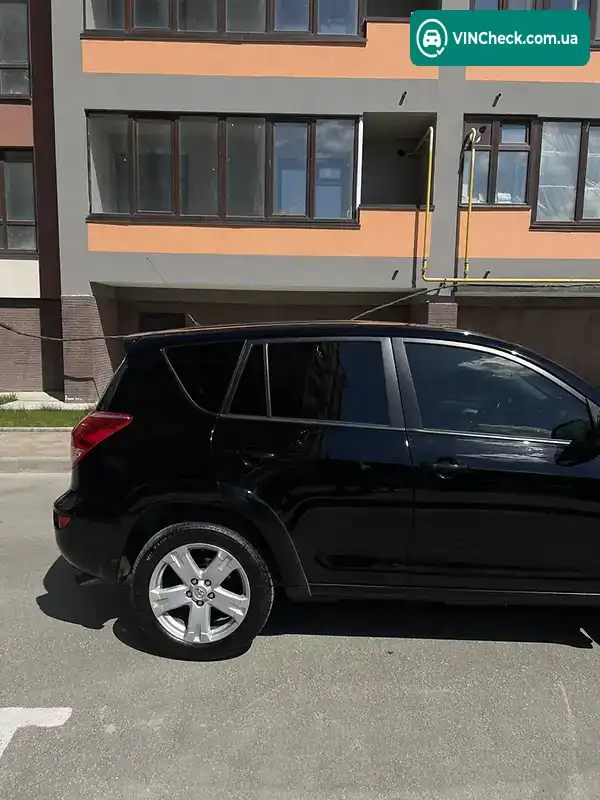 Toyota RAV4 2006, фото з оголошення 2 з 20, VIN JTMBB31V706045030