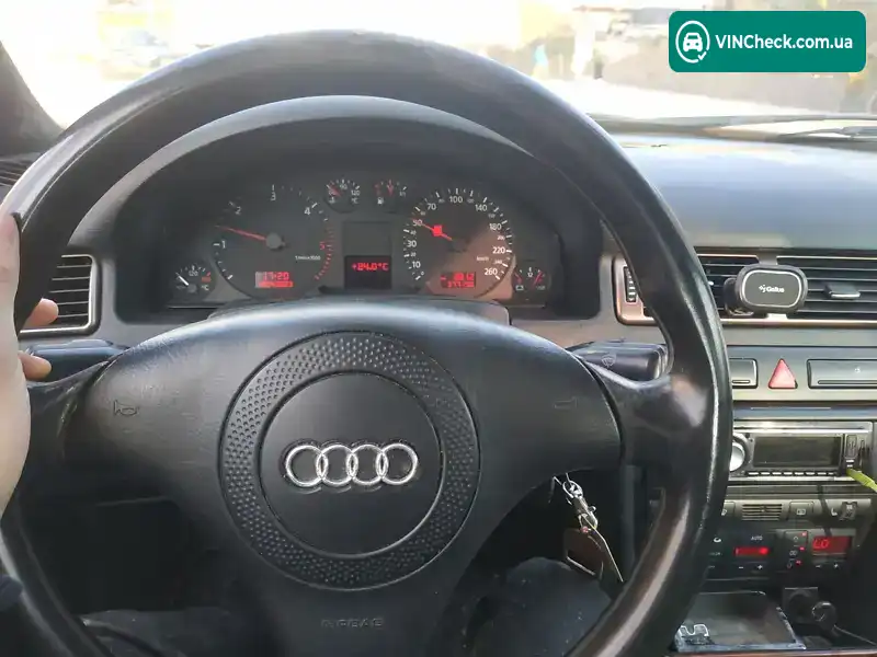 Audi A6 2000, фото з оголошення 2 з 20, VIN WAUZZZABZYN141938