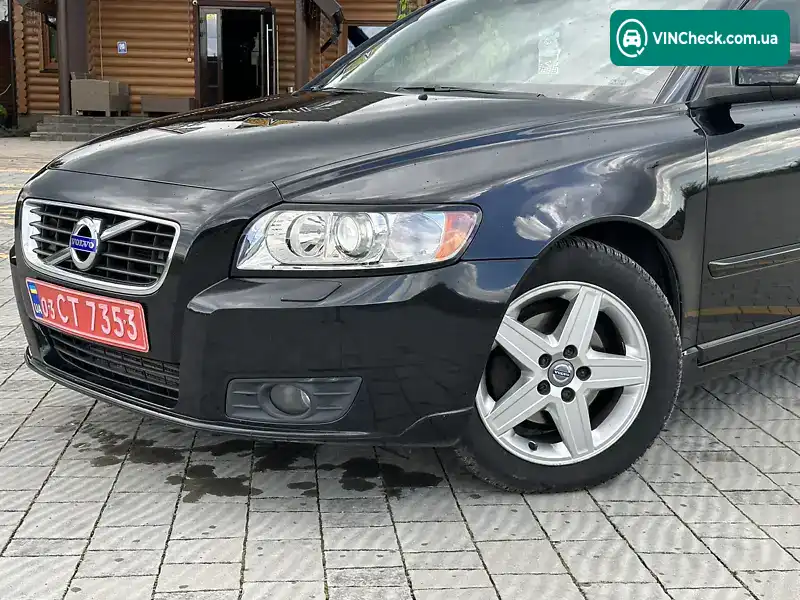 Volvo V50 2011, фото з оголошення 2 з 18, VIN YV1MW84E1B2596820
