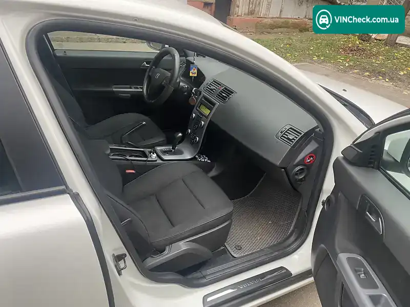 Volvo S40 2012, фото з оголошення 2 з 10, VIN YV1MS434BC2575590