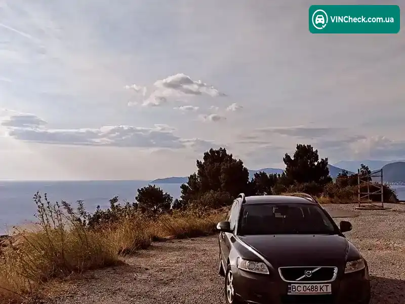 Volvo V50 2009, фото з оголошення 1 з 16, VIN YV1MW76F2A2539554