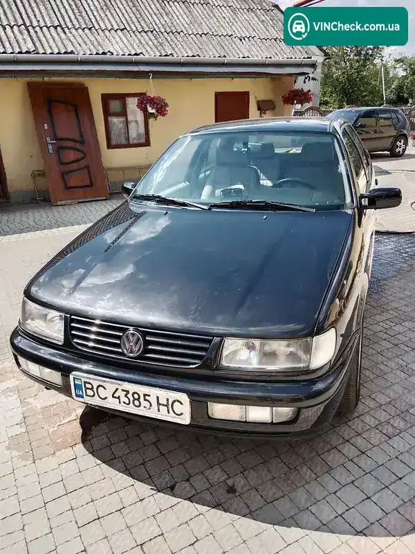Volkswagen Passat 1995, фото з оголошення 1 з 20, VIN WVWZZZ32ZGE017589